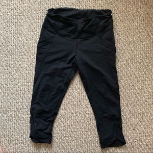 Black lululemon Cropped Leggings